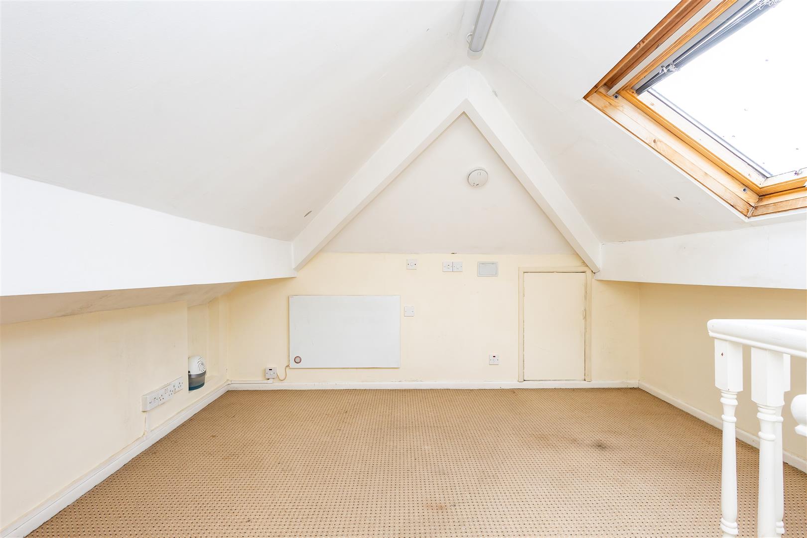 4 bed property in Golden Hill Lane, Leyland